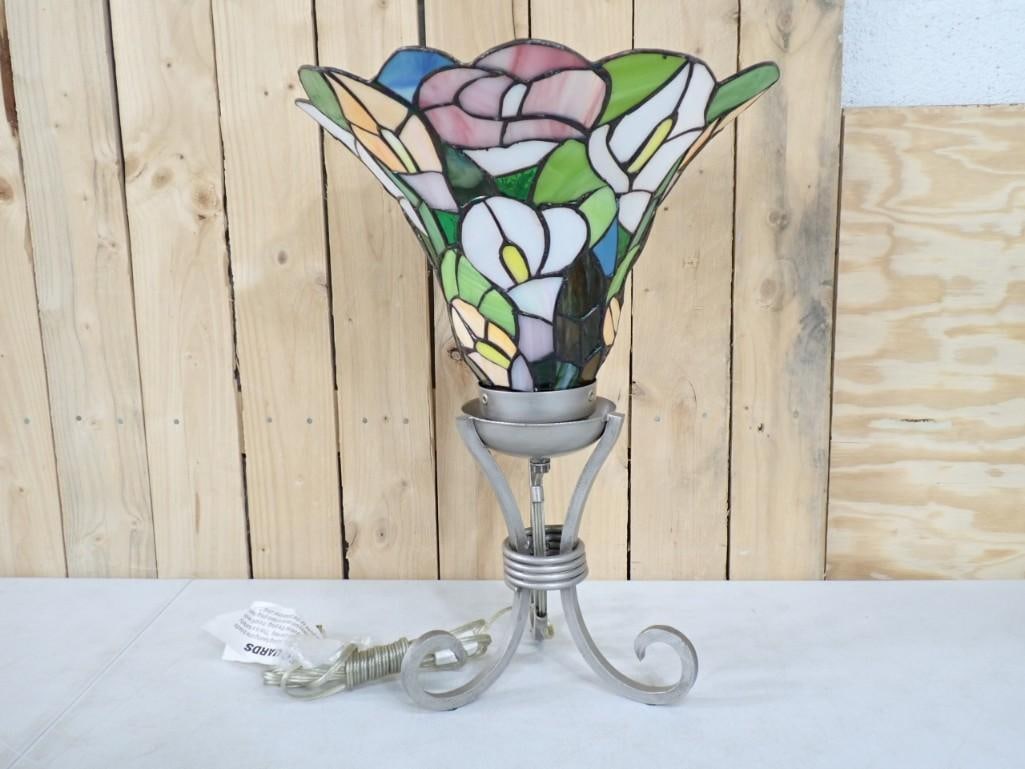 Stained Glass Lamp: Stained Glass Lamp