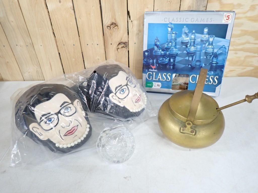 Misc incl Glass Chess Set, Ruth Bader Ginsburg Slippers, etc: Misc incl Glass Chess Set, Ruth Bader Ginsburg Notorious RBG Slippers, etc