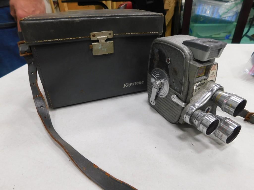 Keystone 8mm K27 Capri Movie Camera with Case (1 of 6)