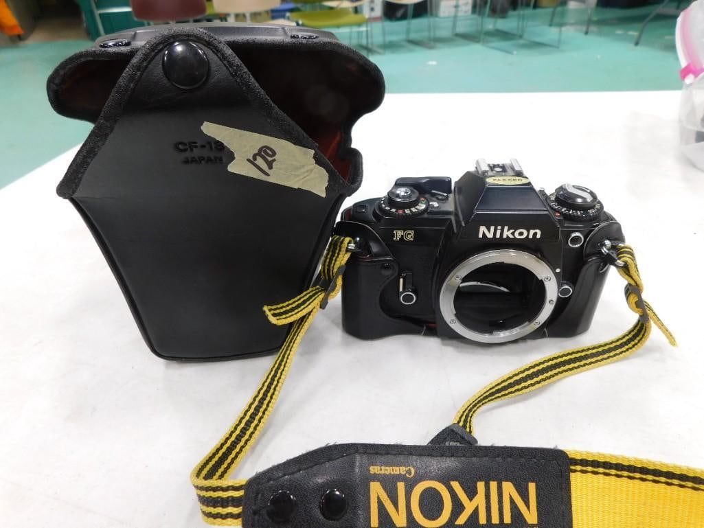 Nikon FG Camera Body (1 of 7)