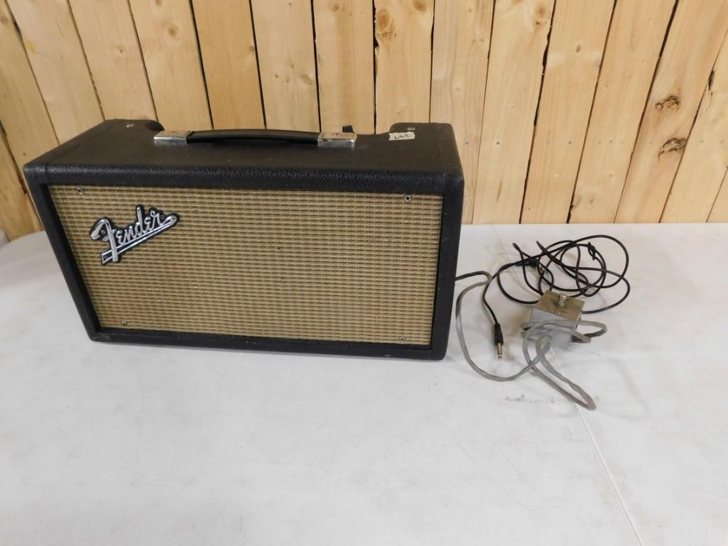 Fender Reverb Model 6G15 Amp with Pedal (1 of 16)