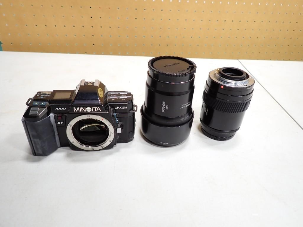 Minolta 7000 Camera with 2 Lenses - AF 100-300 & AF 28-85 (1 of 7)