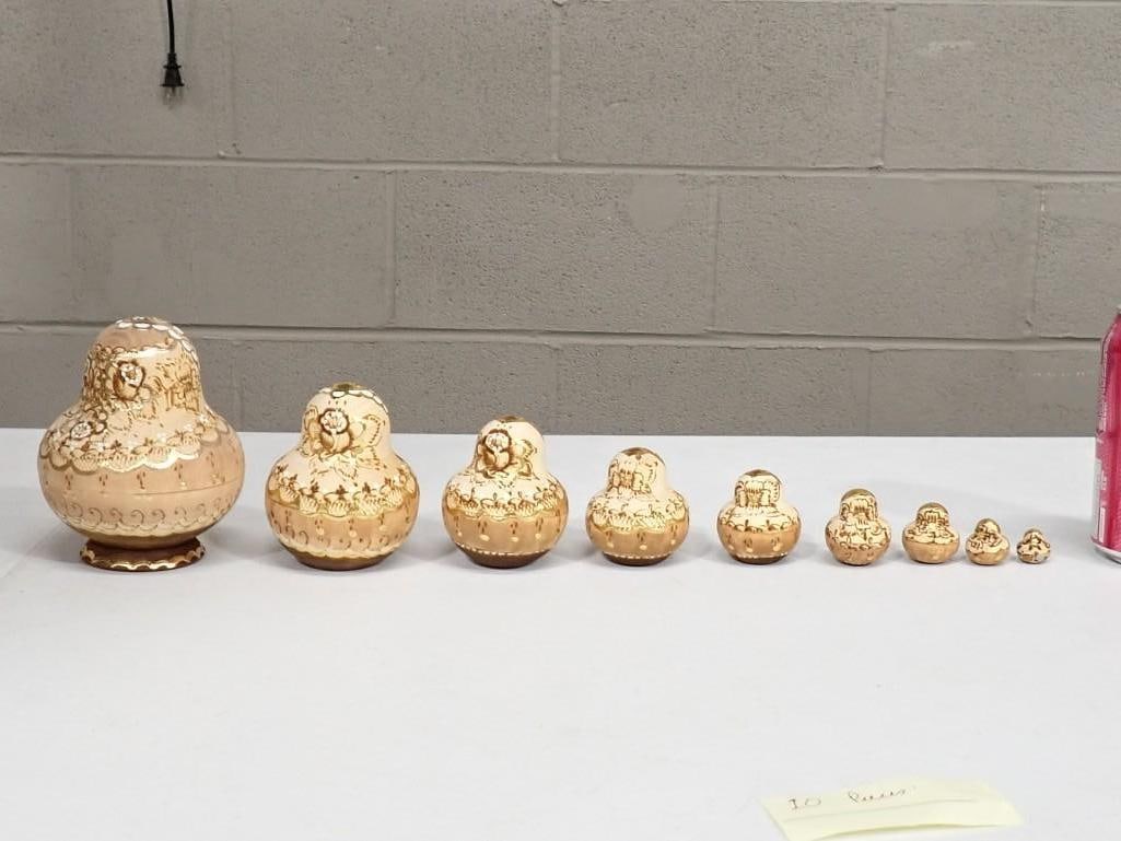 Set of 9 Hand Painted Russian Nesting Dolls Artist Signed on the Bottom (1 of 12)