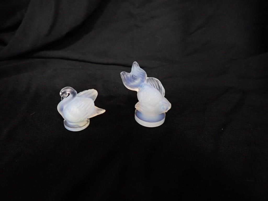 2 Sabino Paris Opalescent Glass Figures incl Swan and Koi Fish: Sabino Paris Opalescent Glass Koi Fish and Swan Figures . Signed on the bottoms