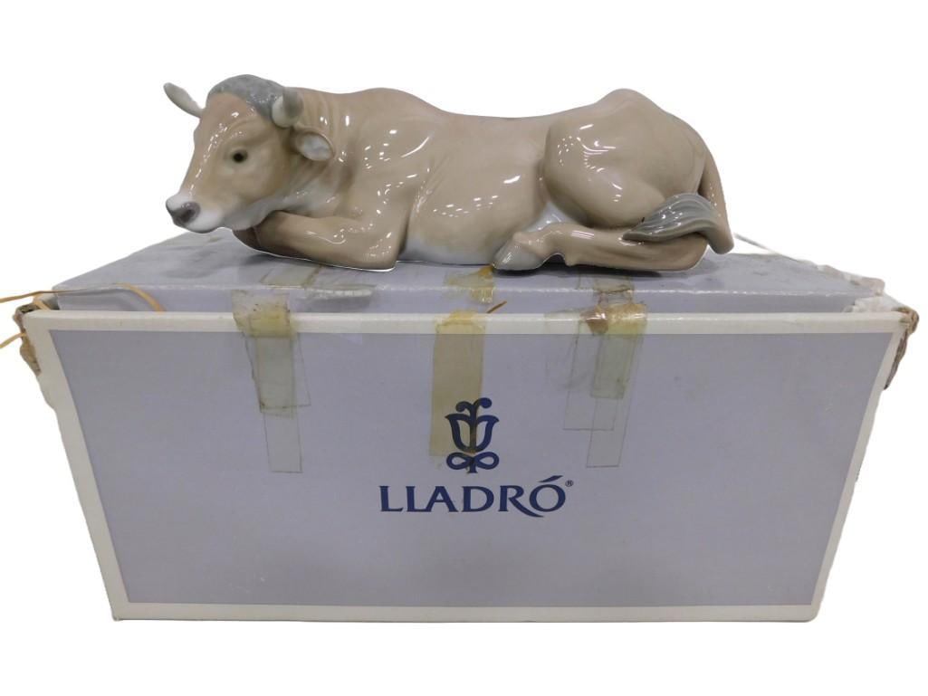 Lladro Nativity El Buey Ox 5482 Retired with Original Box: Lladro Nativity El Buey Ox 5482 Retired with Original Box