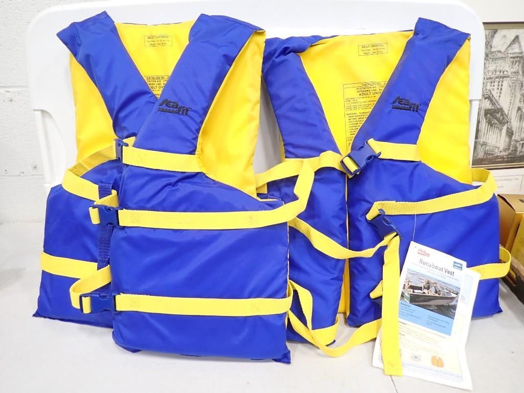 2 Sea Fit Runabout Life Vests 1 With Tags, Both Appear New: 2 Sea Fit Runabout Life Vests 1 With Tags, Both Appear New
