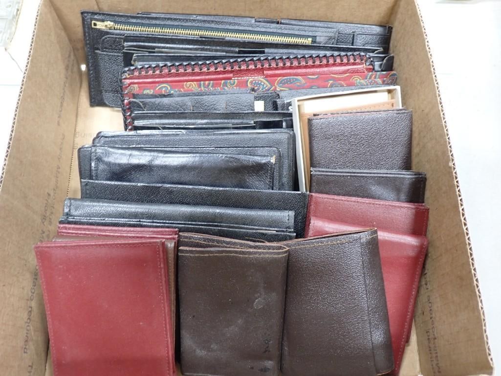 Lot of assorted wallets / etc. including some leather (1 of 7)