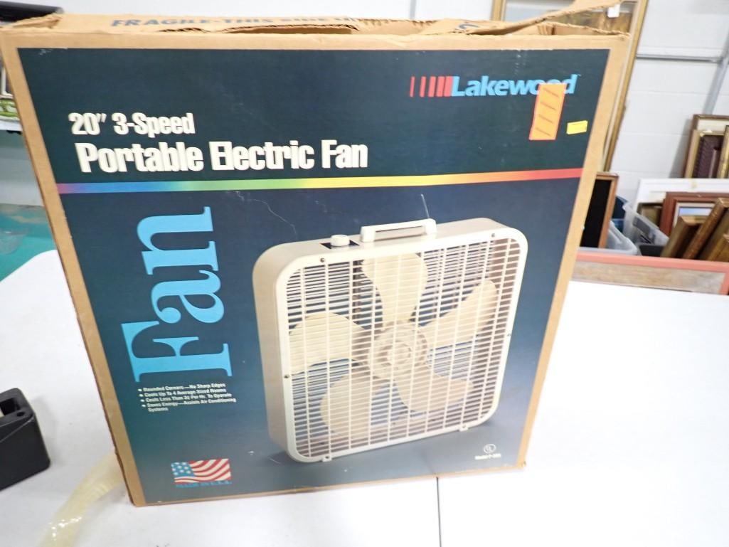 3 Speed 20" Box Fan (1 of 4)
