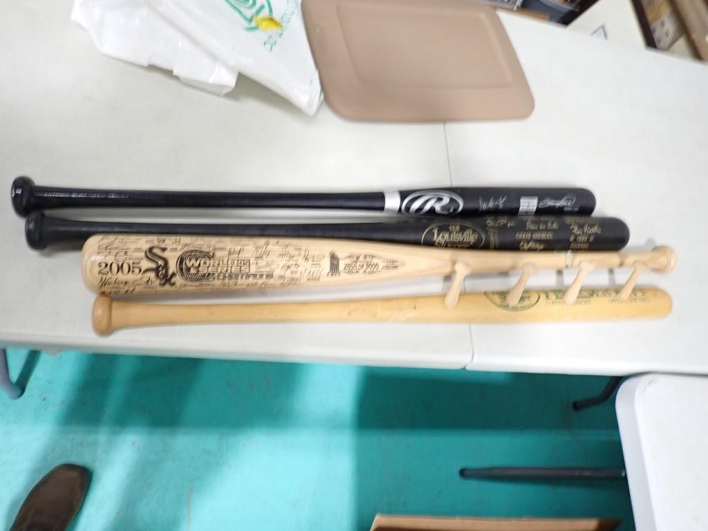 Commemorative Baseball Bats incl 2005 Chicago White Sox, 1990 Chicago White Sox, Sammy Sosa Museum o: Commemorative Baseball Bats incl 2005 Chicago White Sox, 1990 Chicago White Sox, Sammy Sosa Museum of Science and Industry
