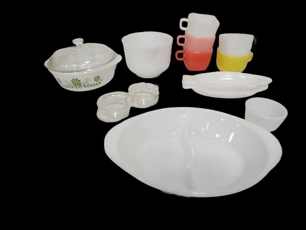 Vintage Glassware incl Glasbake Cups, Casserole, etc: Vintage Glassware incl Glasbake Cups, Casserole, etc