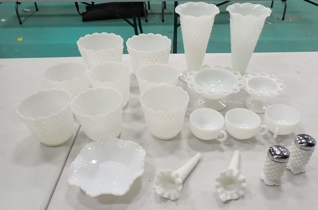 Lot of Vintage Milk Glass incl Hobnail Milk Glass, Fenton, Etc: Lot of Vintage Milk Glass incl Hobnail Milk Glass, Fenton, Etc