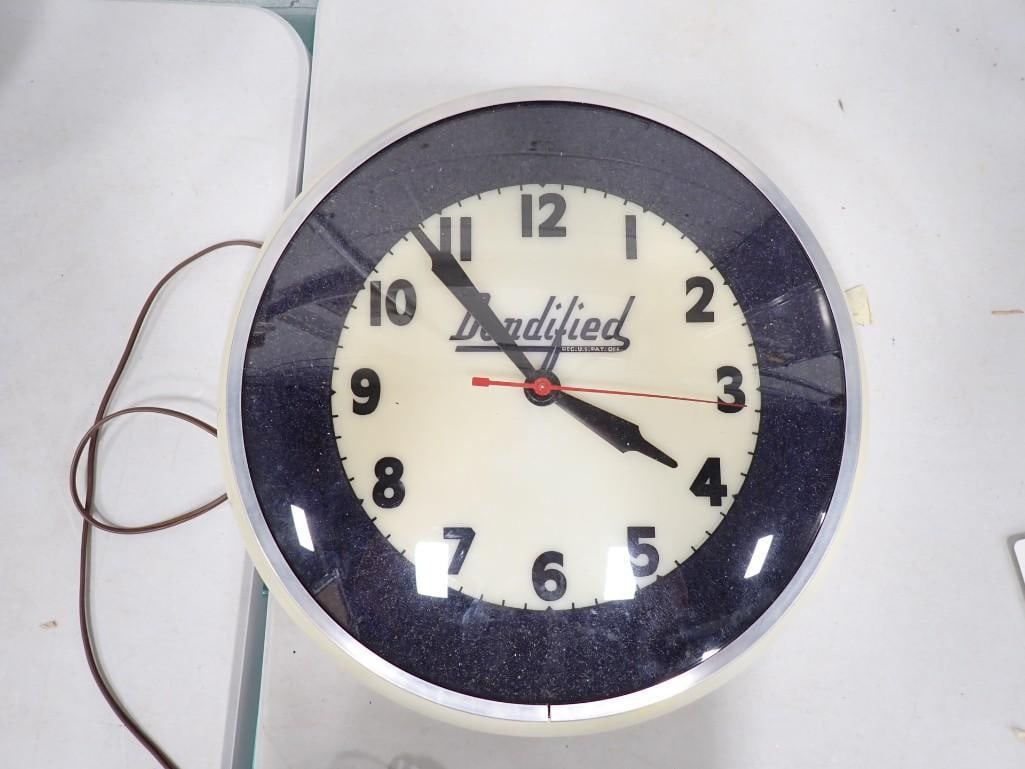 Vintage Bondified Advertising Wall Clock (1 of 10)