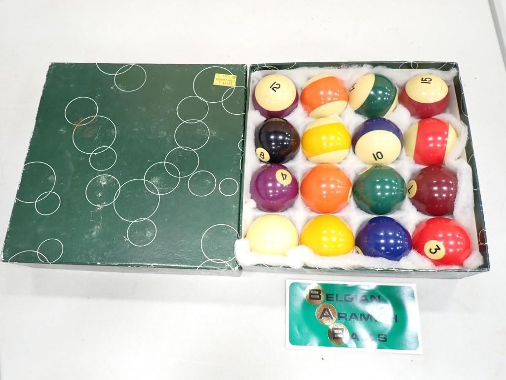 Set of Belgian Aramith Pool Balls with box (1 of 6)