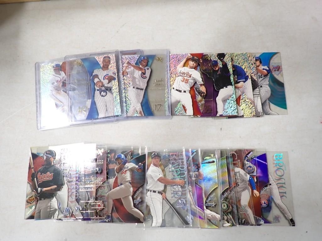 1998 and 1999 Skybox Ex Plastic MLB Cards: 1998 and 1999 Skybox Ex Plastic MLB Cards