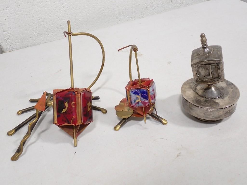 3 Dreidels with Stands incl 1 Godinger: 3 Dreidels with Stands including 1 Godinger