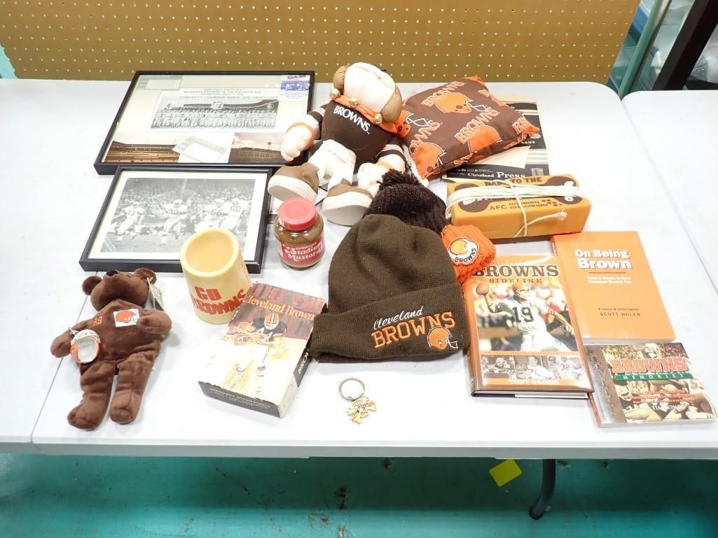 Cleveland Browns Lot including Pictures, Plush, Hat, Books, Stadium Mustard, etc.: Cleveland Browns Football Lot including Pictures, Plush, Hat, Books, Stadium Mustard, etc.