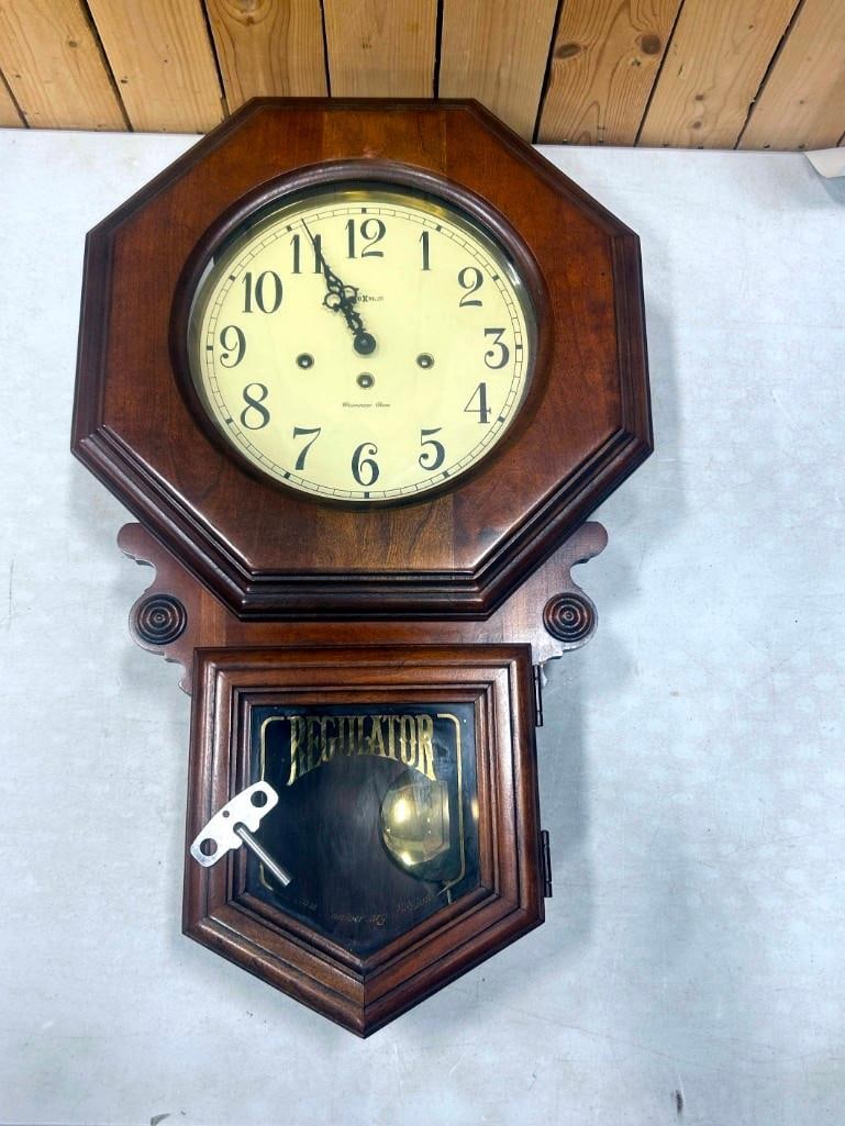 Howard Miller Regulator Mechanical Wind up Clock with Key and Pendulum Westminster Chime (1 of 6)