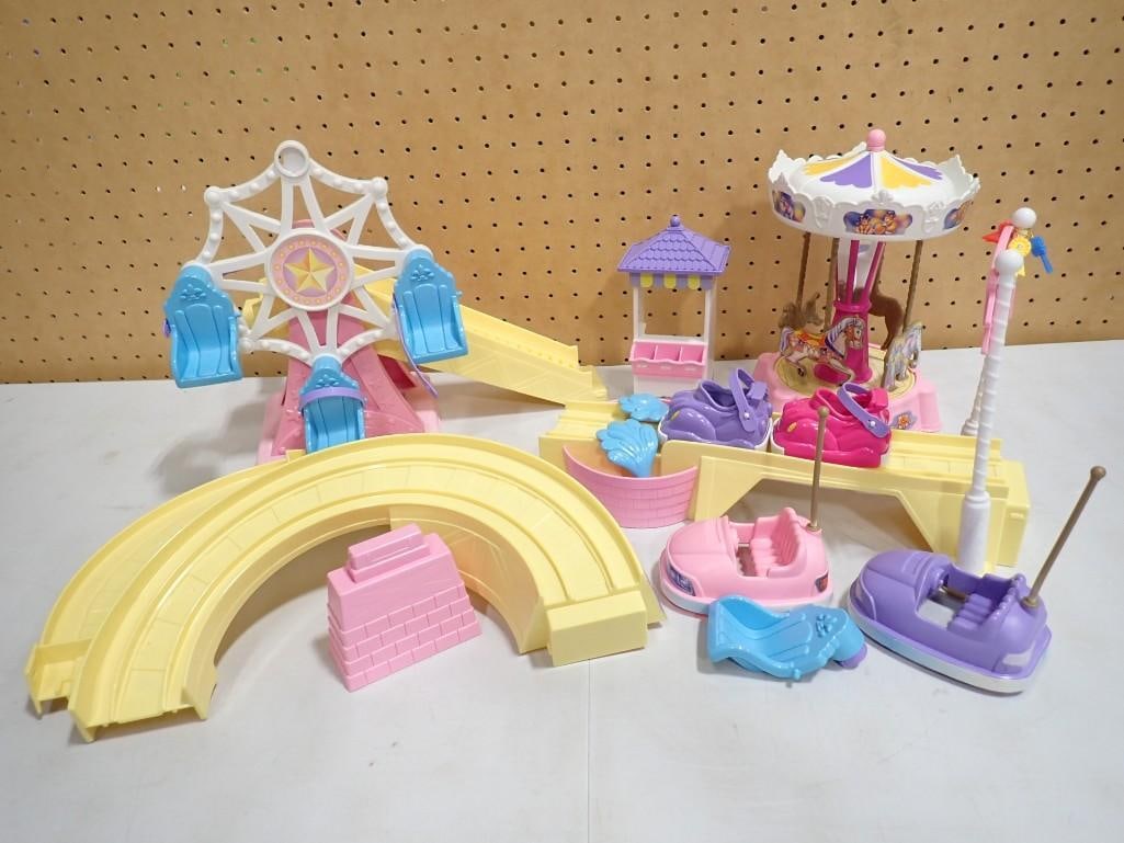 Barbie Kelly Amusement Park Set With Ferris Wheel, Carousel, etc (1 of 9)