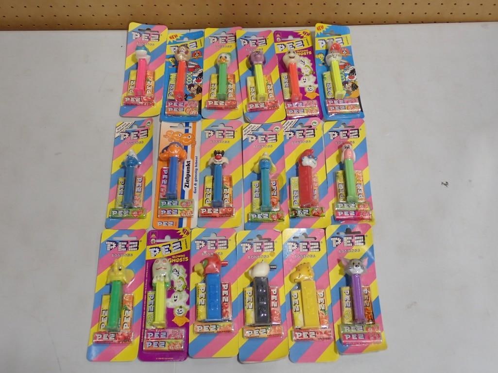 New in Package Pez Dispensers incl Smurf, Sylvester, Droopy Dog, Bugs Bunny, Glowing Ghost, etc (1 of 6)