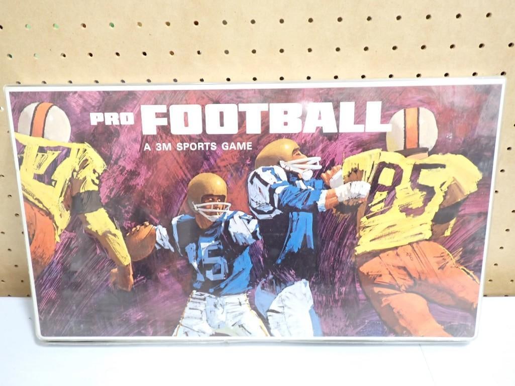 Pro Football A 3M Sports Game Board Game: Pro Football A 3M Sports Game Board Game Condition: includes everything shown