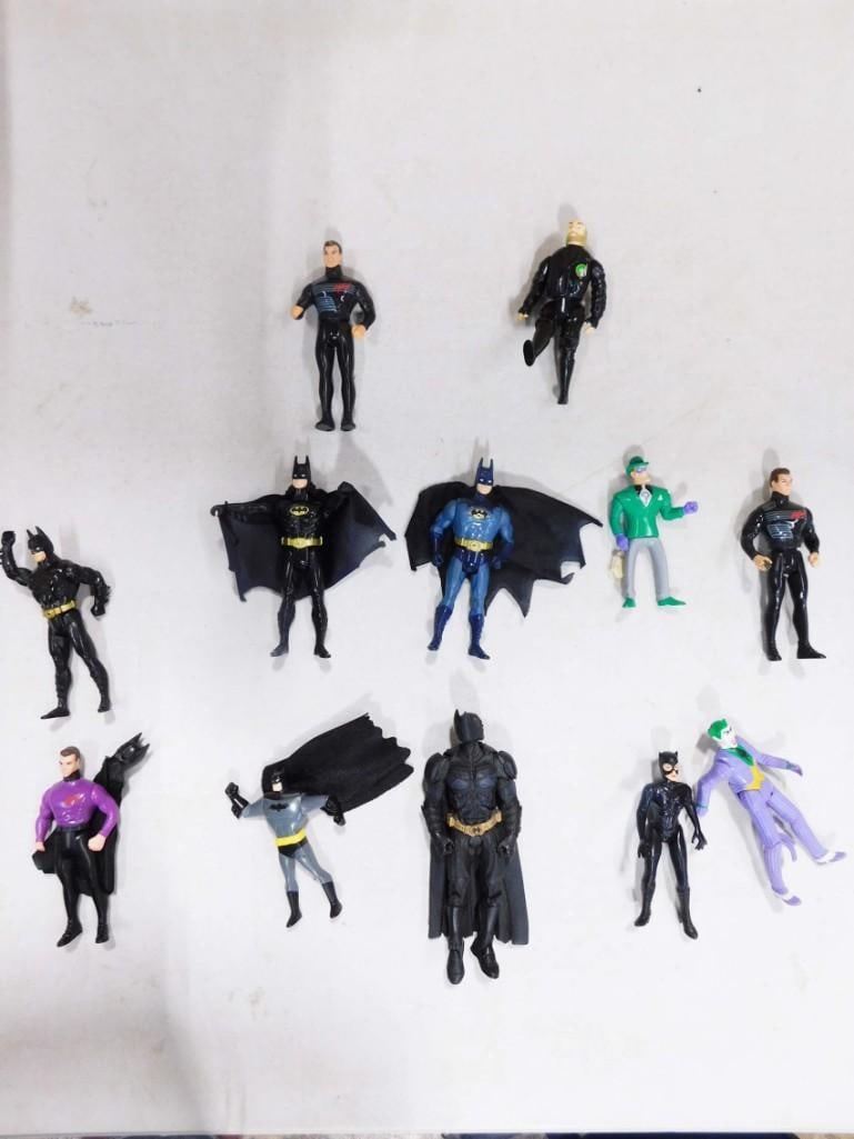 Lot of Batman, Catwoman, etc Action Figures: Lot of Batman, Catwoman, etc Action Figures