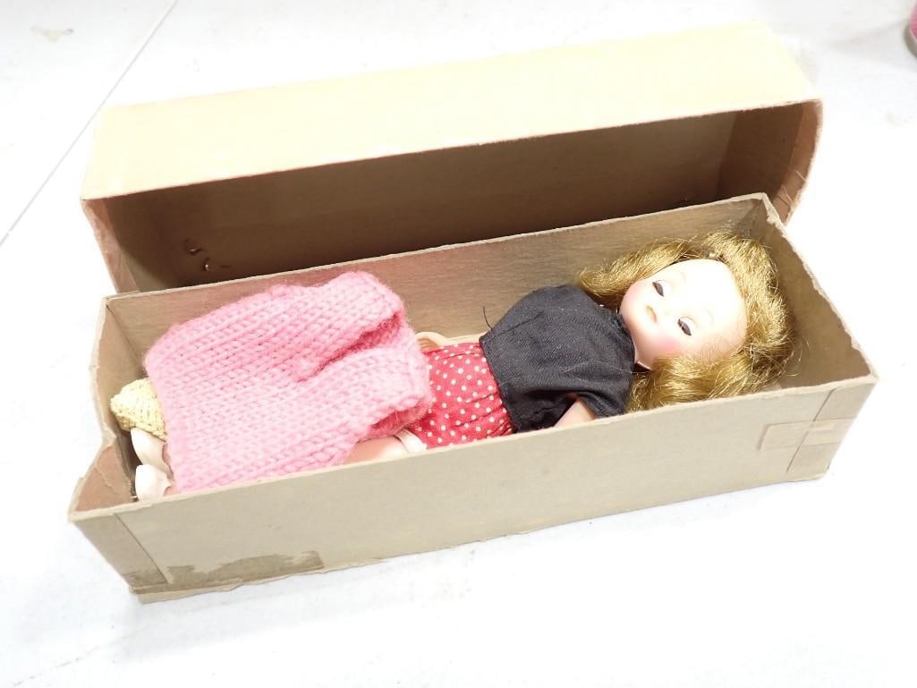Vintage 1950s Betsy McCall Doll (1 of 8)