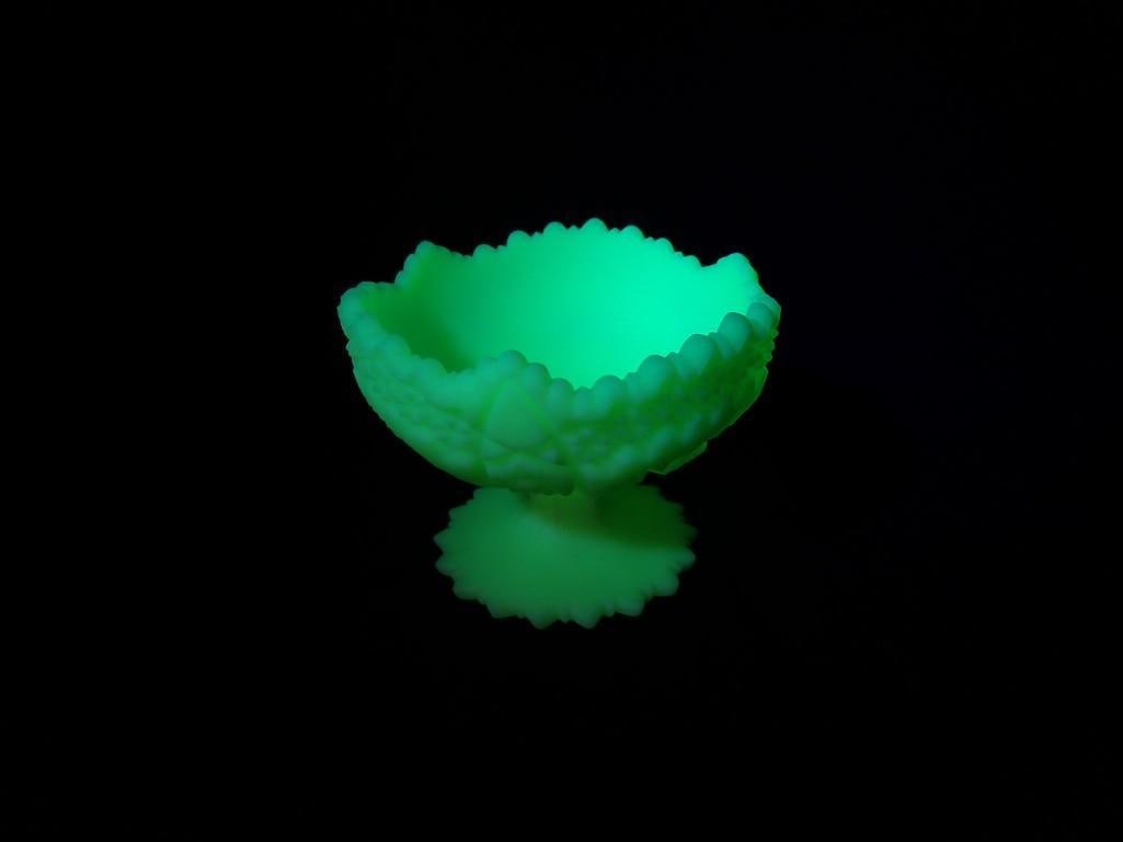 Vintage Fenton Uranium Custard Glass Yellow Hobstar Pattern Pedestal Bowl Satin Glass: Vintage Fenton Uranium Custard Glass Light Yellow Hobstar Pattern Pedestal Bowl Satin Glass . Glows under black light