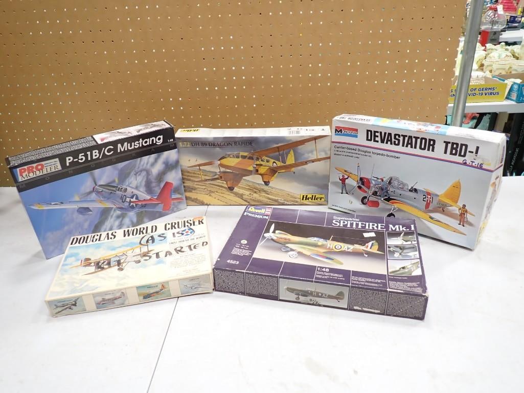 5 Airplane Model Kits incl Monogram Devastator TBD-1, Heller 1.72 DH 89 Dragon Rapide, Revell (1 of 13)