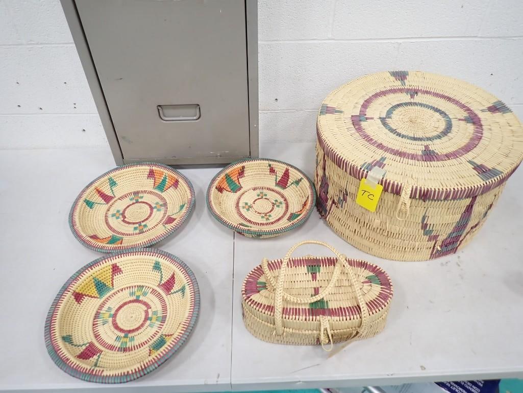 Large weave lot including baskets, bowls, trivets, art, etc. See all pictures: Large weave lot including baskets, bowls, trivets, art, etc. See all pictures