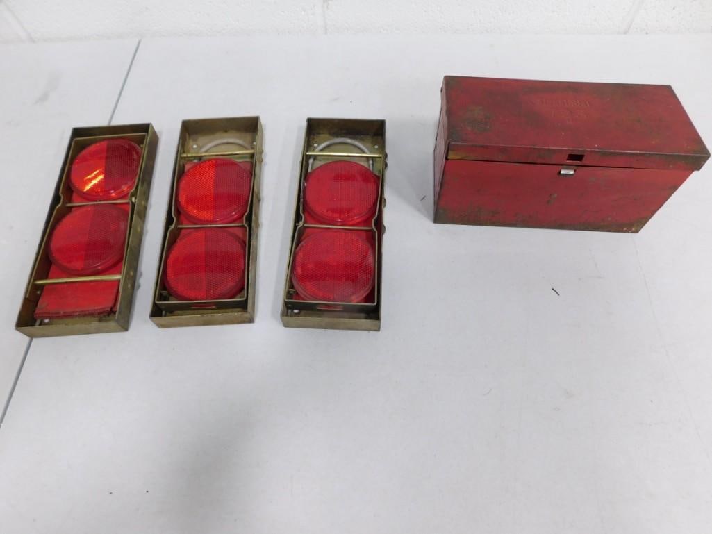 Box of Vintage Signal-Stat #793 Reflectors and 3 Do-Ray Flip Up Flare #995 (Chicago): Box of Vintage Signal-Stat #793 Reflectors and 3 Do-Ray Flip Up Flare #995 (Chicago)