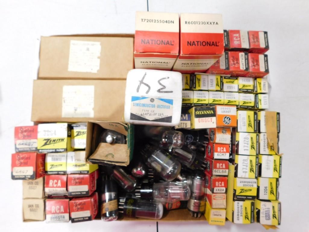 Lot of assorted Vacuum tubes most with boxes (1 of 7)