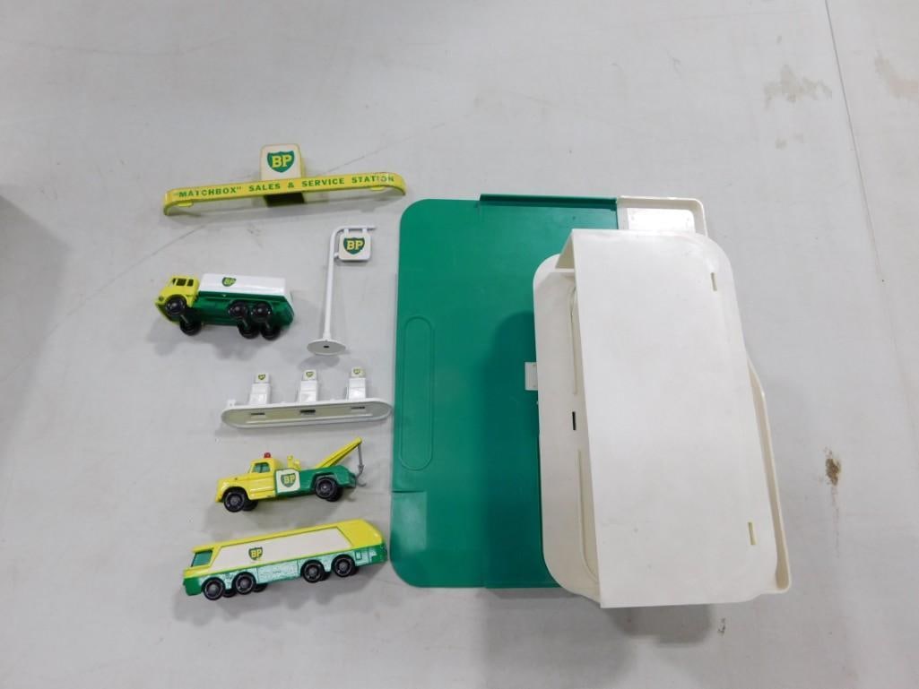 Matchbox Tow Truck, Trucks, BP Gas Station Set (1 of 3)