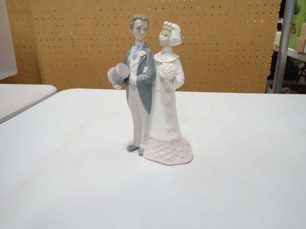 Lladro 4808 Wedding Porcelain Figurines (1 of 4)