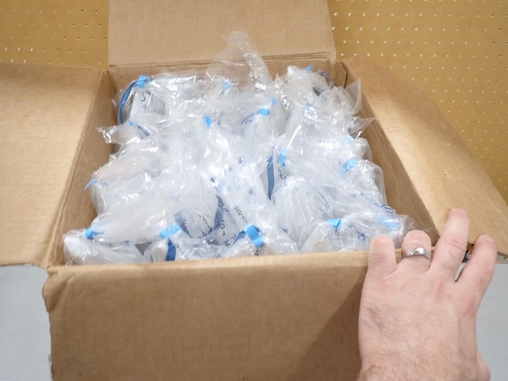 24 Sleeves of 200 Konie Paper Cone Cups (1 of 5)