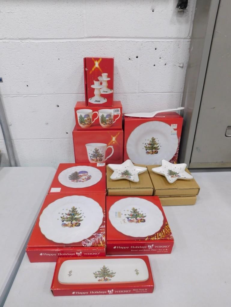 Nikko Happy Holidays Dishes incl Bread and Butter Plates, Star Dishes, Mugs, Plates, Mint Tray, etc (1 of 12)