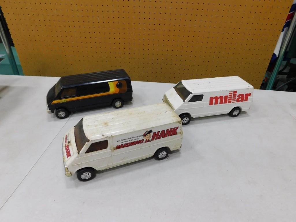 3 Vintage Pressed Steel Toy Vans incl Hardware Hank, Millar, etc (1 of 8)