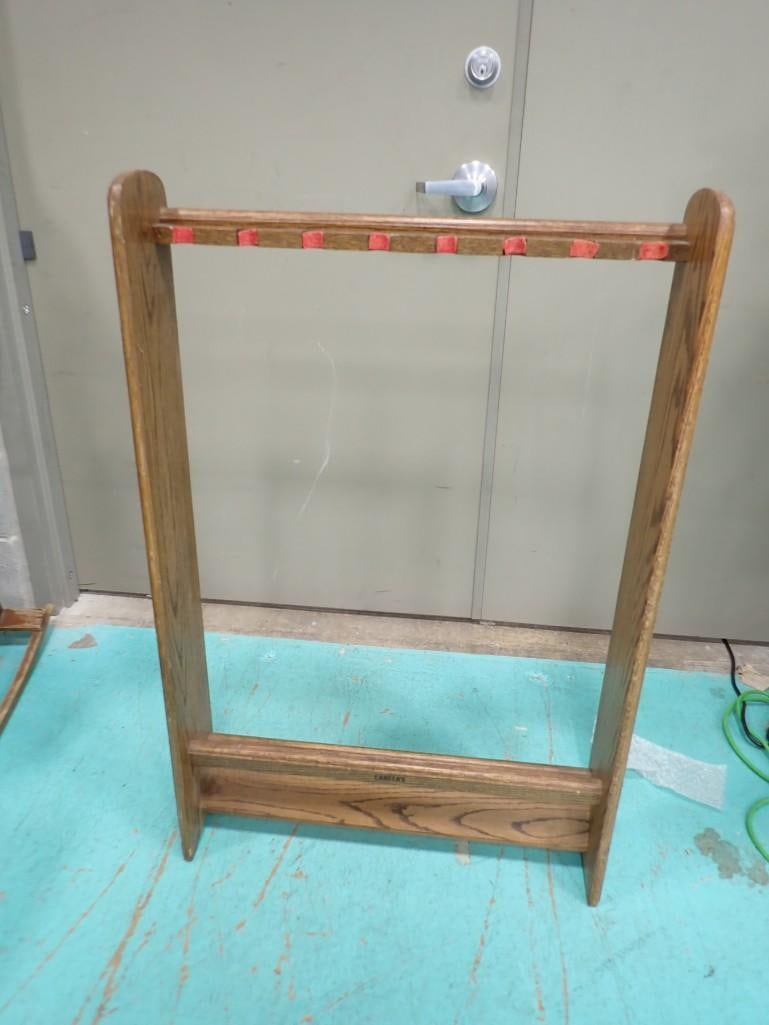 Wooden Pool Stick holder: Wooden Pool Stick / Pool Cue holder