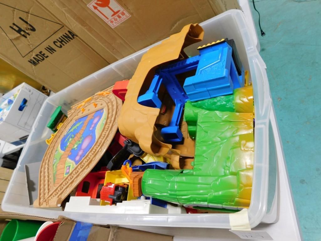 Lot of Toys incl Fisher Price, Mattel, etc: Lot of Toys incl Fisher Price, Mattel, etc