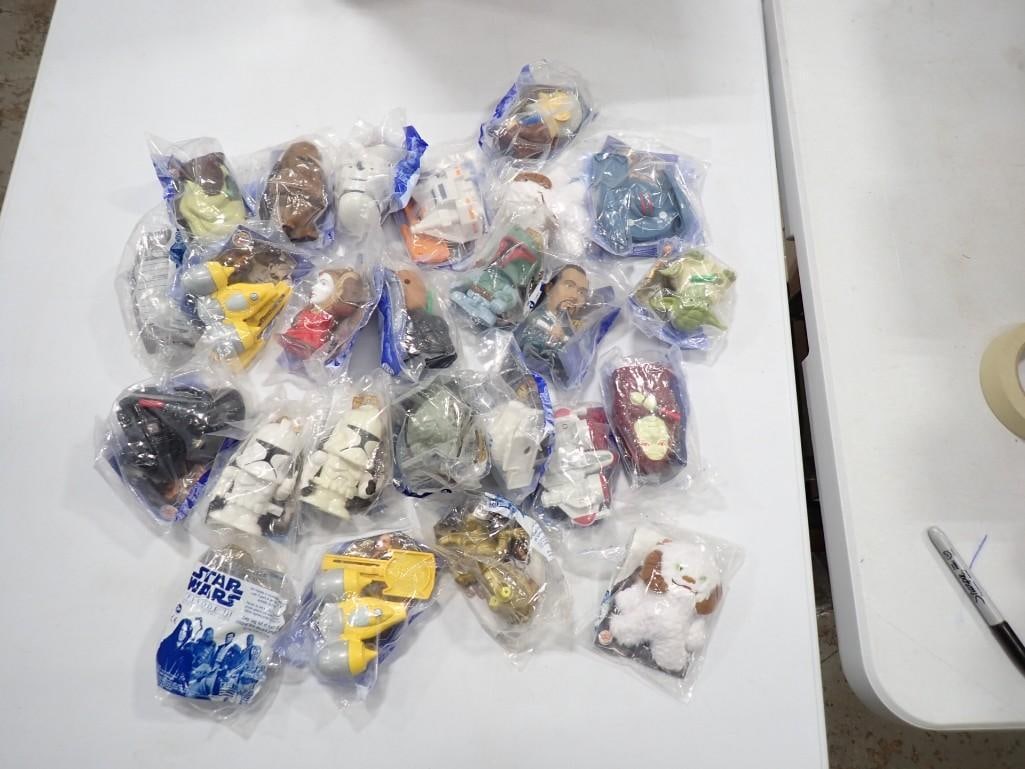 Lot of Star Wars Episode III Burger King Small Toys in Original Packages (1 of 6)