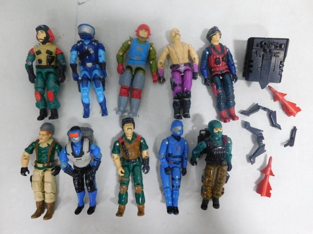 10 Vtg 1980s Hasbro GI Joe Mindbender, Mutt, Snake Eyes, Etc 3.75" Figures Lot: 10 Vintage1980s Hasbro GI Joe Mindbender, Mutt, Snake Eyes, Etc 3.75" Figures Lot. Includes: Mutt, Snake Eyes, Lift Ticket, Dr Mindbender, Scrap Iron, etc. Figures have paint wear but are clean wi