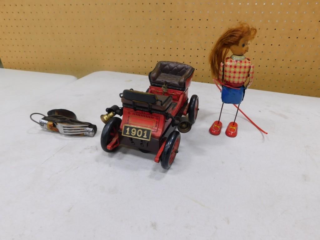 Vtg 1960s Old Fashioned Tin Car, Tin Toy Japan, Multi Tool (1 of 4)