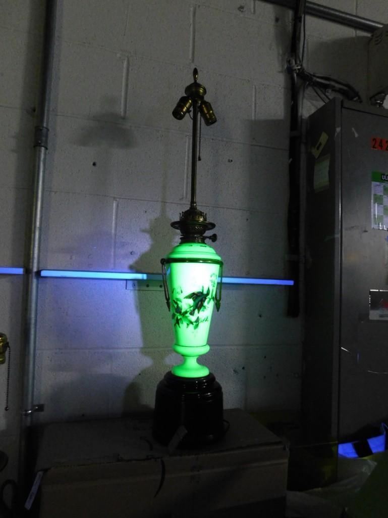 Vintage Uranium Glass and Brass Table Lamp Custard Glass Glows Under Black Light (1 of 9)