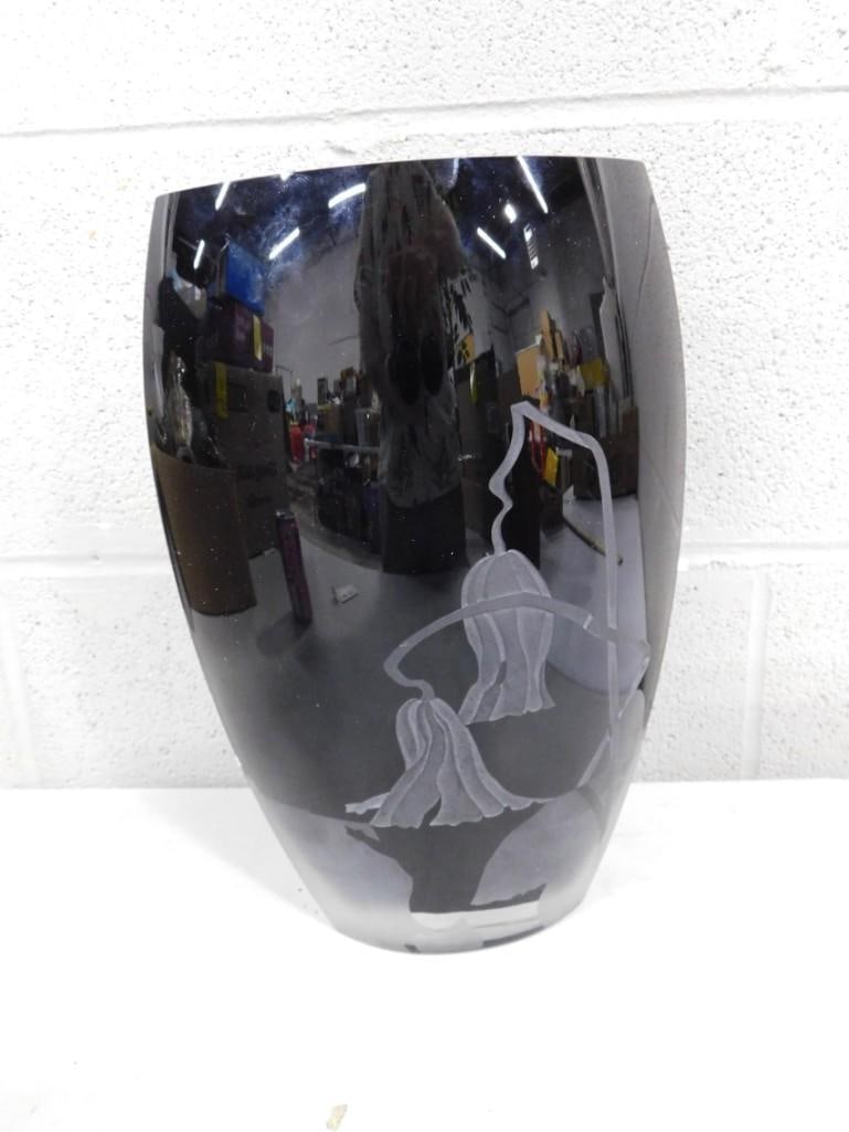 Art Glass Vase - - Black color on the inside with Clear frosted design on the front and bottom: Art Glass Vase - - Black color on the inside with Clear frosted design on the front and bottom