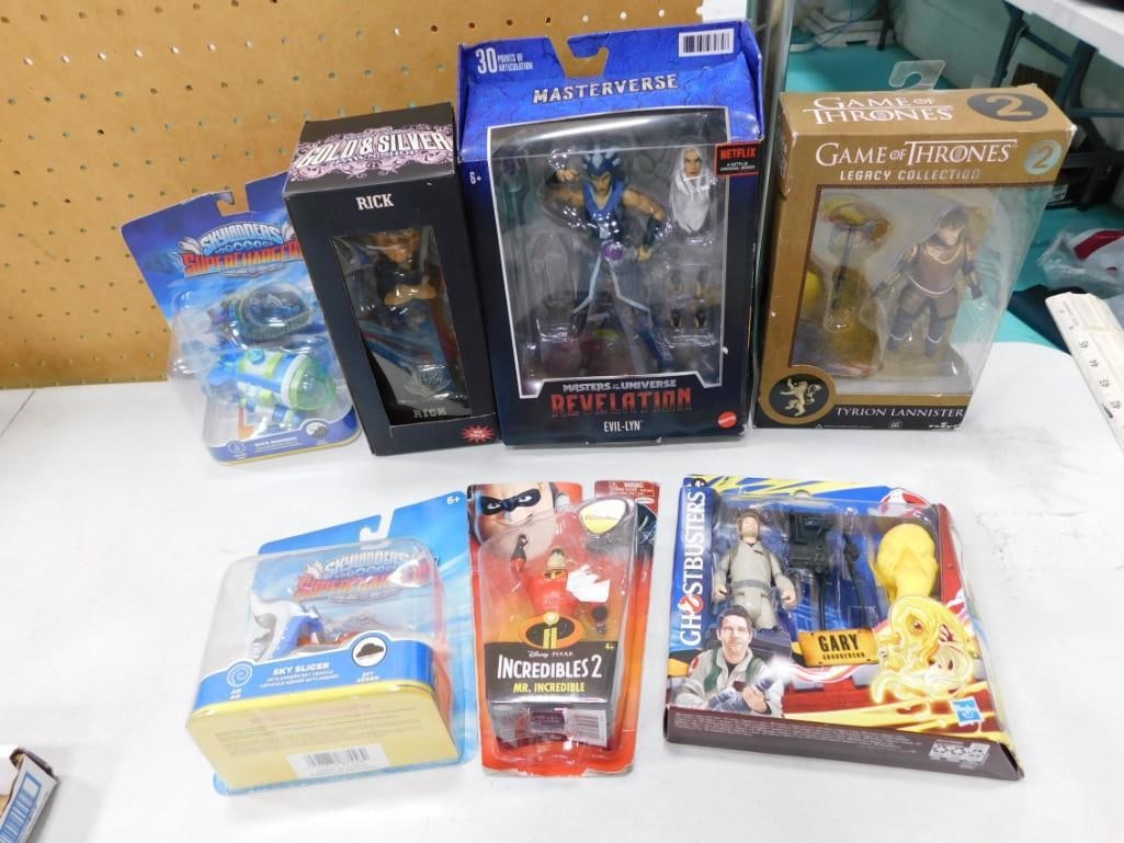 7 NIP Action Figure Toys incl Masters of the Universe Masterverse Evil-Lyn, Game of Thrones: Lot of 7 New in Package Action Figure Toys incl MOTU Masters of the Universe Masterverse Evil-Lyn, Game of Thrones, Gold & Silver Rick, Ghostbusters Gary, Incredibles 2 Mr Incredible, Skylanders S