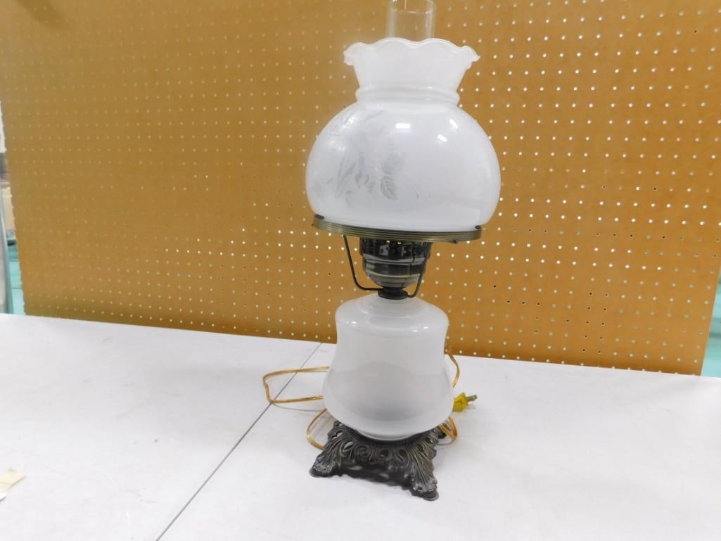Gone with the Wind Style Glass and Metal Electric Lamp: Gone with the Wind Style Glass and Metal Electric Lamp