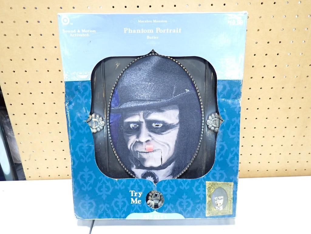 Macabre Mansion Phantom Portrait Butler Sound and Motion Activated: Macabre Mansion Phantom Portrait Butler Sound and Motion Activated