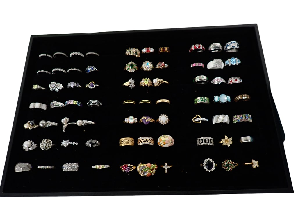 Huge Lot of Fashion Rings 70 Rings Asst Sizes (1 of 10)