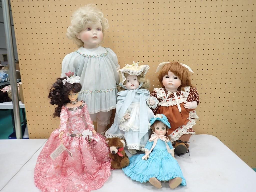 Lot of 5 Porcelain Dolls incl A Madame Alexander (1 of 15)