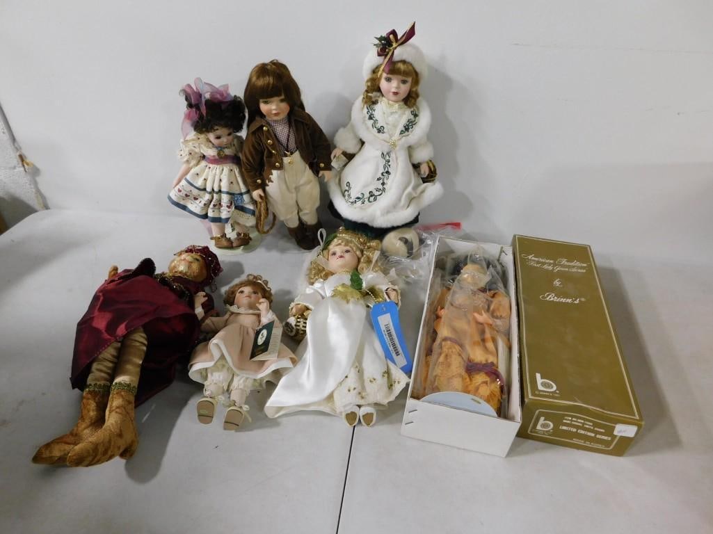 7 Porcelain Dolls Lot (1 of 11)