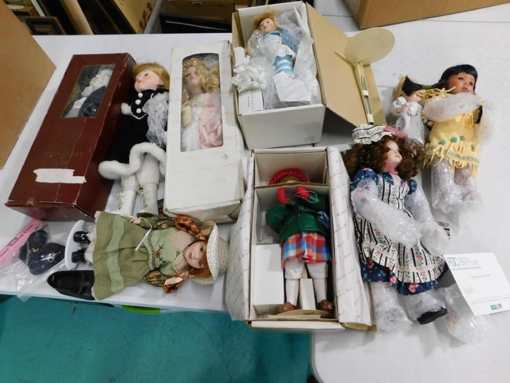 Lot of 9 Dolls (1 of 13)